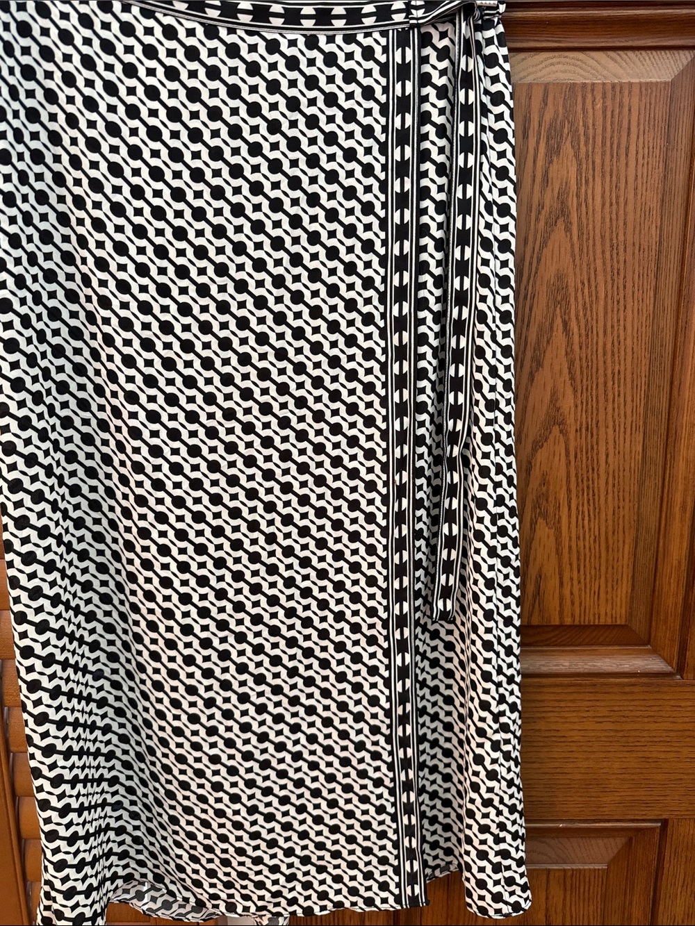 Max Studio Black and White Geometric A-Line Skirt